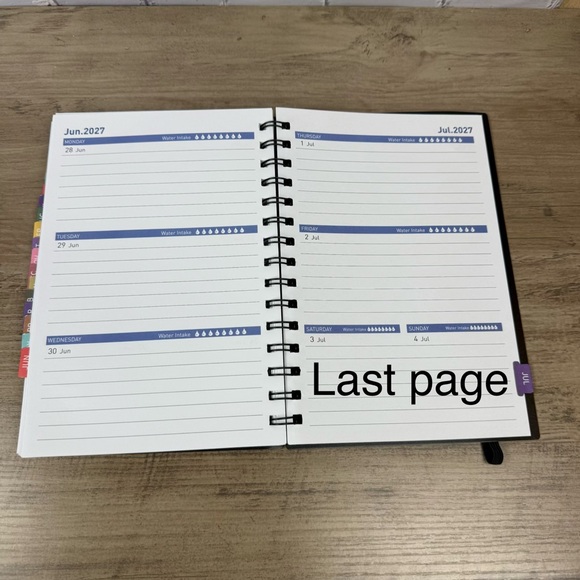 Coach Notebook yellow flowers with a free Planner Set Price Is firm - Picture 12 of 16